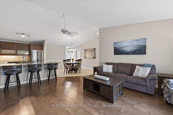 Property Photo: 43 Capulet Walk 9 ON N6H 5V4