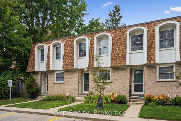 383 Edinburgh Road S 16 — photo 1