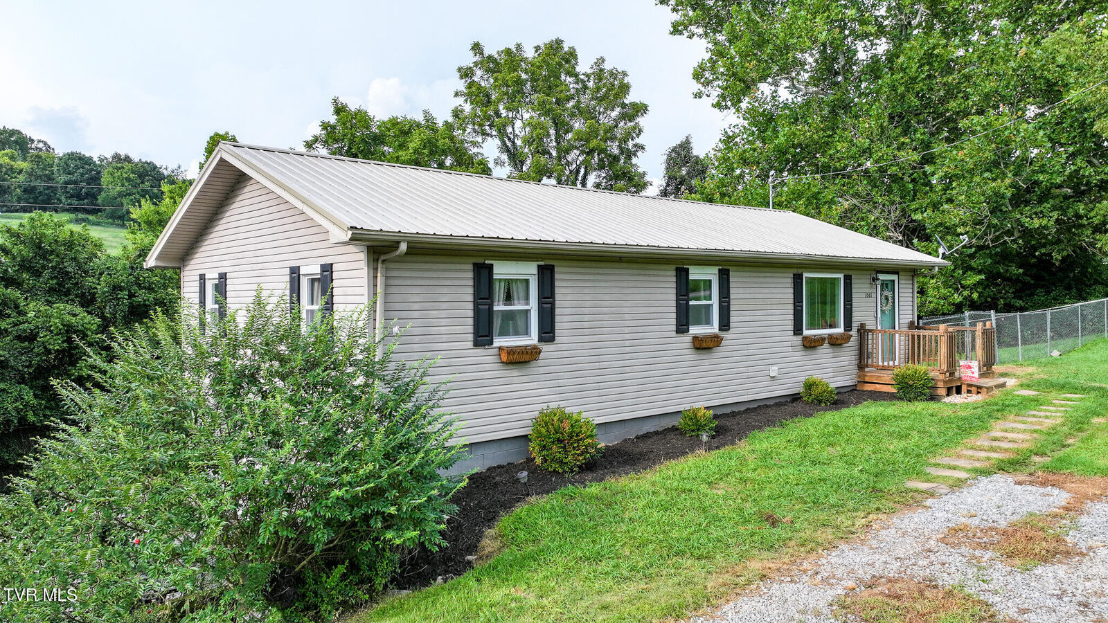 Property Photo: 1061 Wilburn Road TN 37891