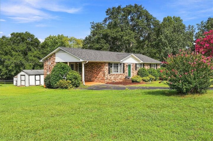 Property Photo:  701 Alberta Avenue  SC 29316 