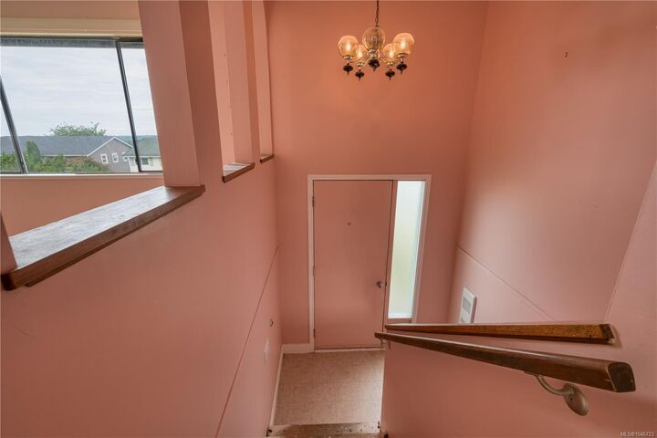 Property Photo:  2079 Camosun Cres  BC V0N 2R0 