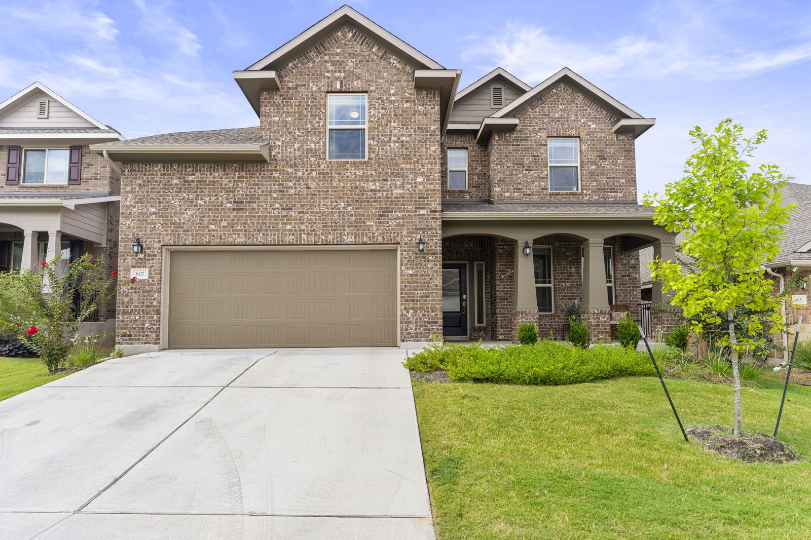 Property Photo: 607 Allende Bend TX 78748