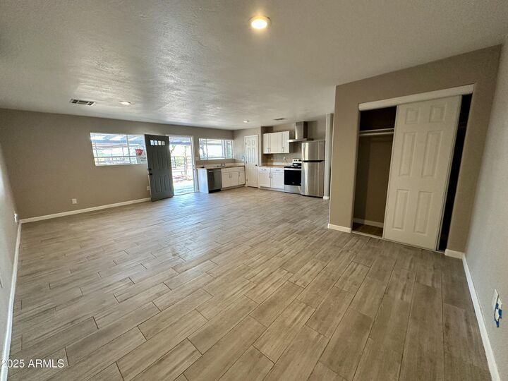 Property Photo:  35211 N 49th - Guest House Street Guest H  AZ 85331 