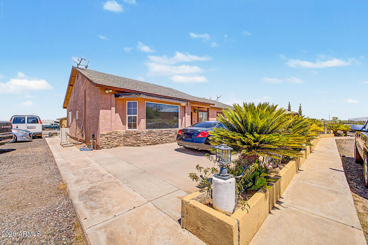 Property Photo:  22642 E Carla Vista Drive  AZ 85212 