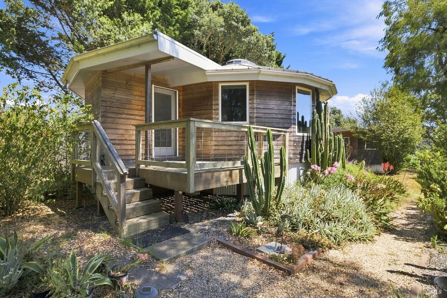 Property Photo: 143 Lone Oak Lane CA 95472