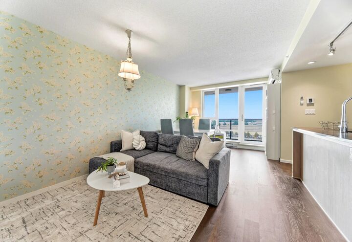 Property Photo: 7888 Ackroyd Road 1209 BC V6X 0M9