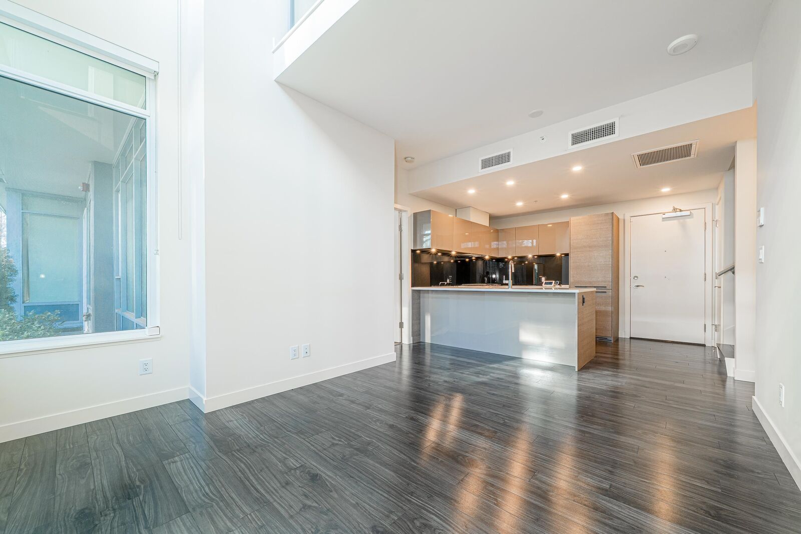 Property Photo: 6288 Cassie Avenue Th1 BC V5H 0H7
