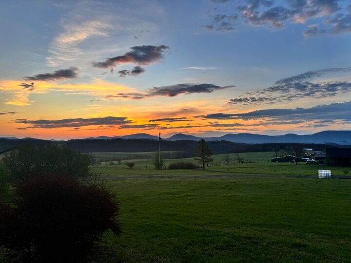 Property Photo:  171 Twin Oaks Dr  WV 26833 