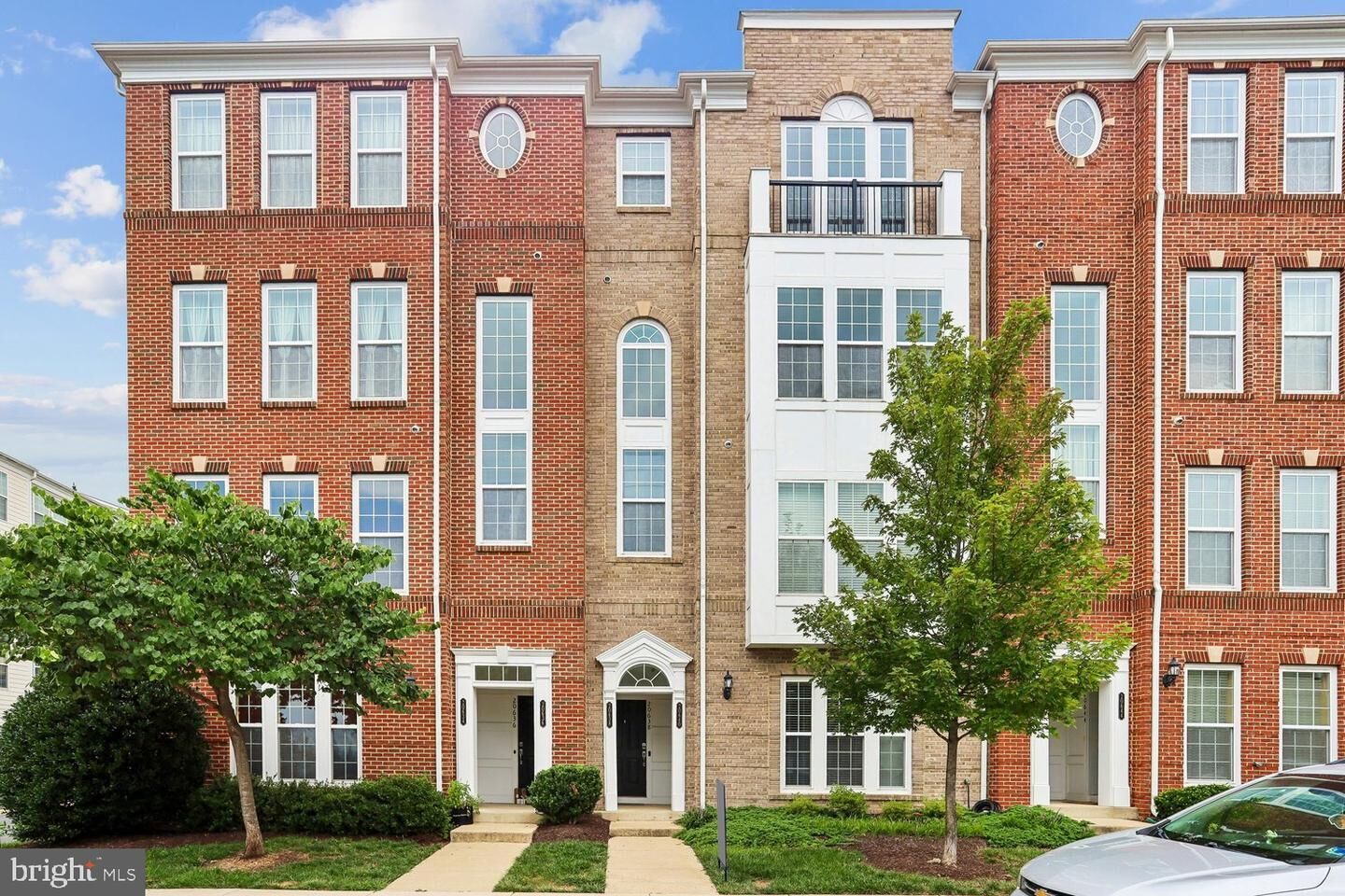 Property Photo:  20638 Maitland Terrace  VA 20147 