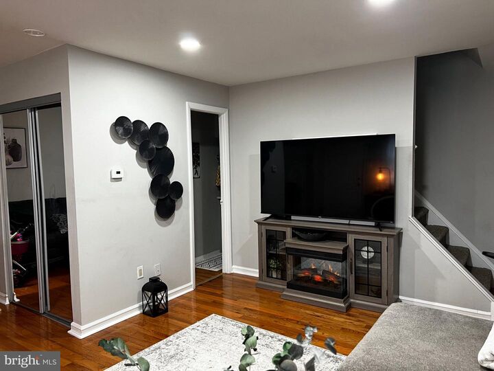 Property Photo:  607 Edison Avenue 607H  PA 19116 