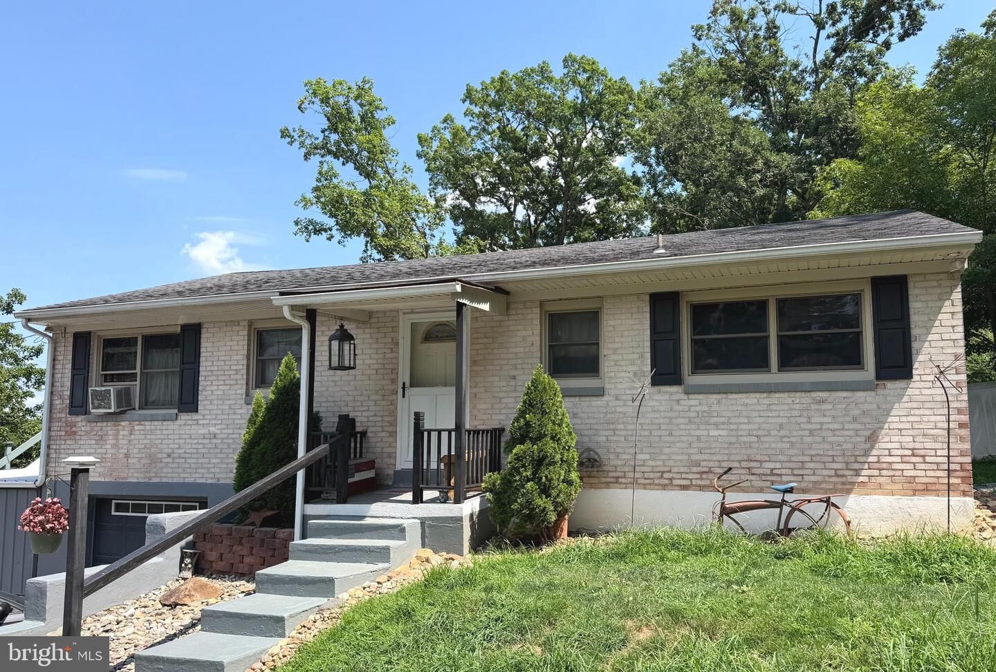 Property Photo: 2389 Quarry Road PA 17046