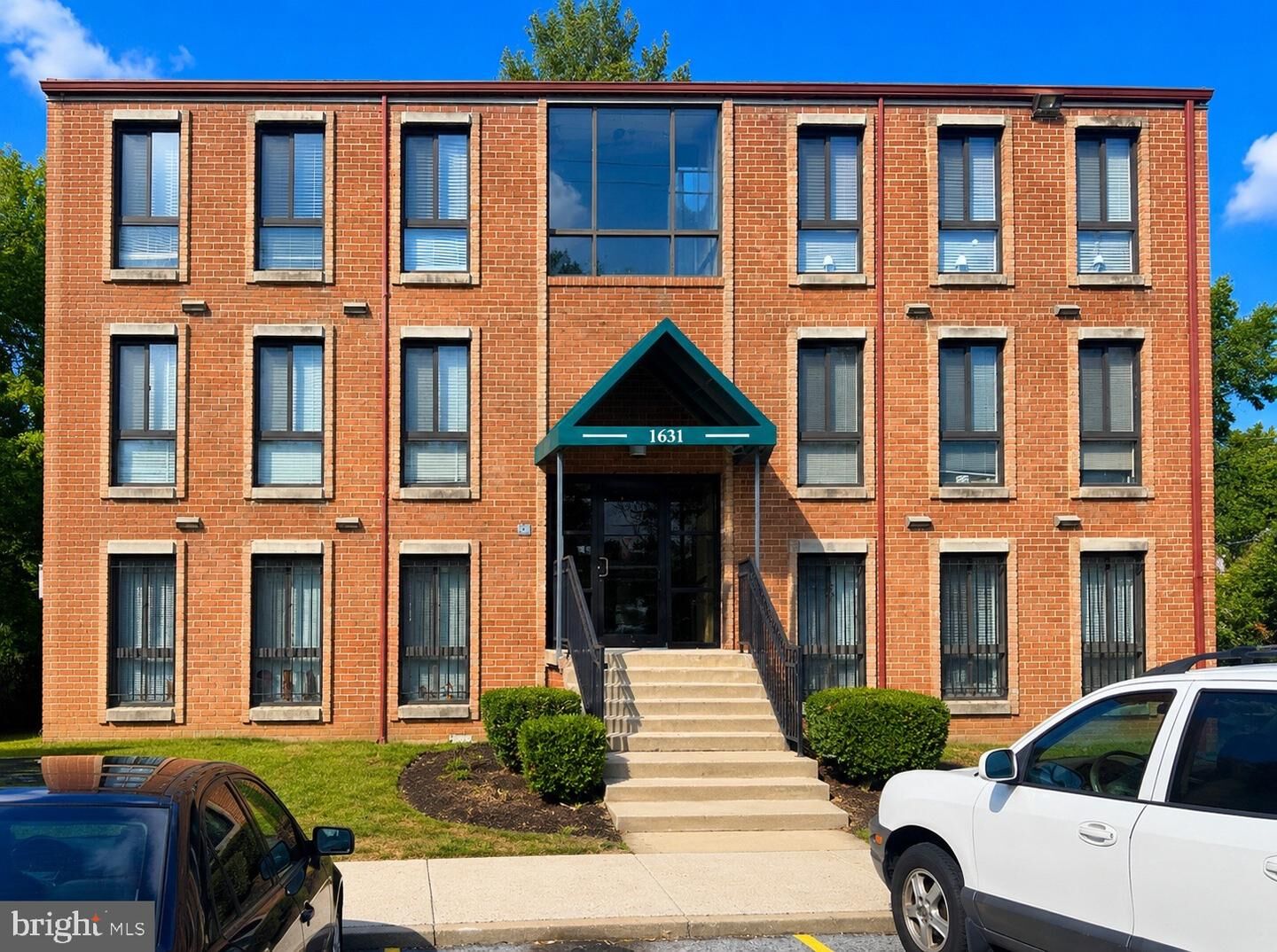 Property Photo:  1631 Gainesville Street SE 301  DC 20020 