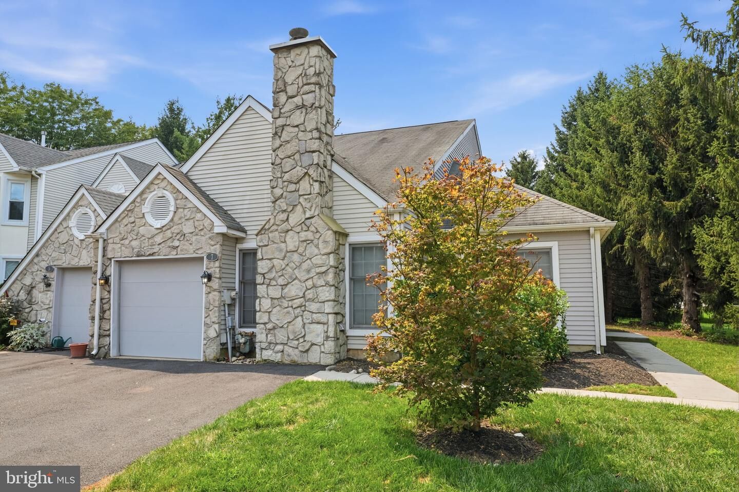 Property Photo: 7 Walton Court PA 18940