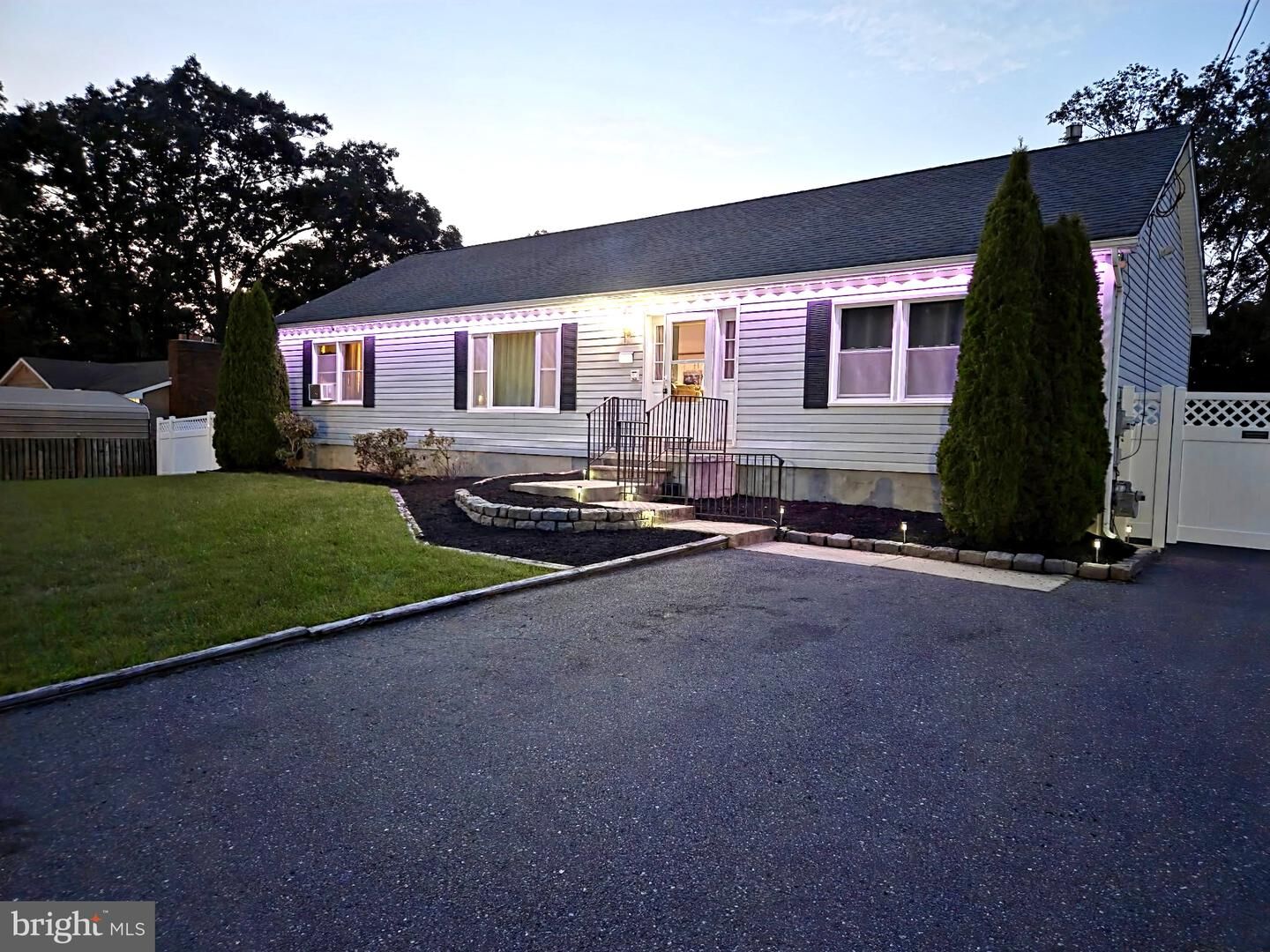 Property Photo:  208 W Arctic Avenue  NJ 08341 