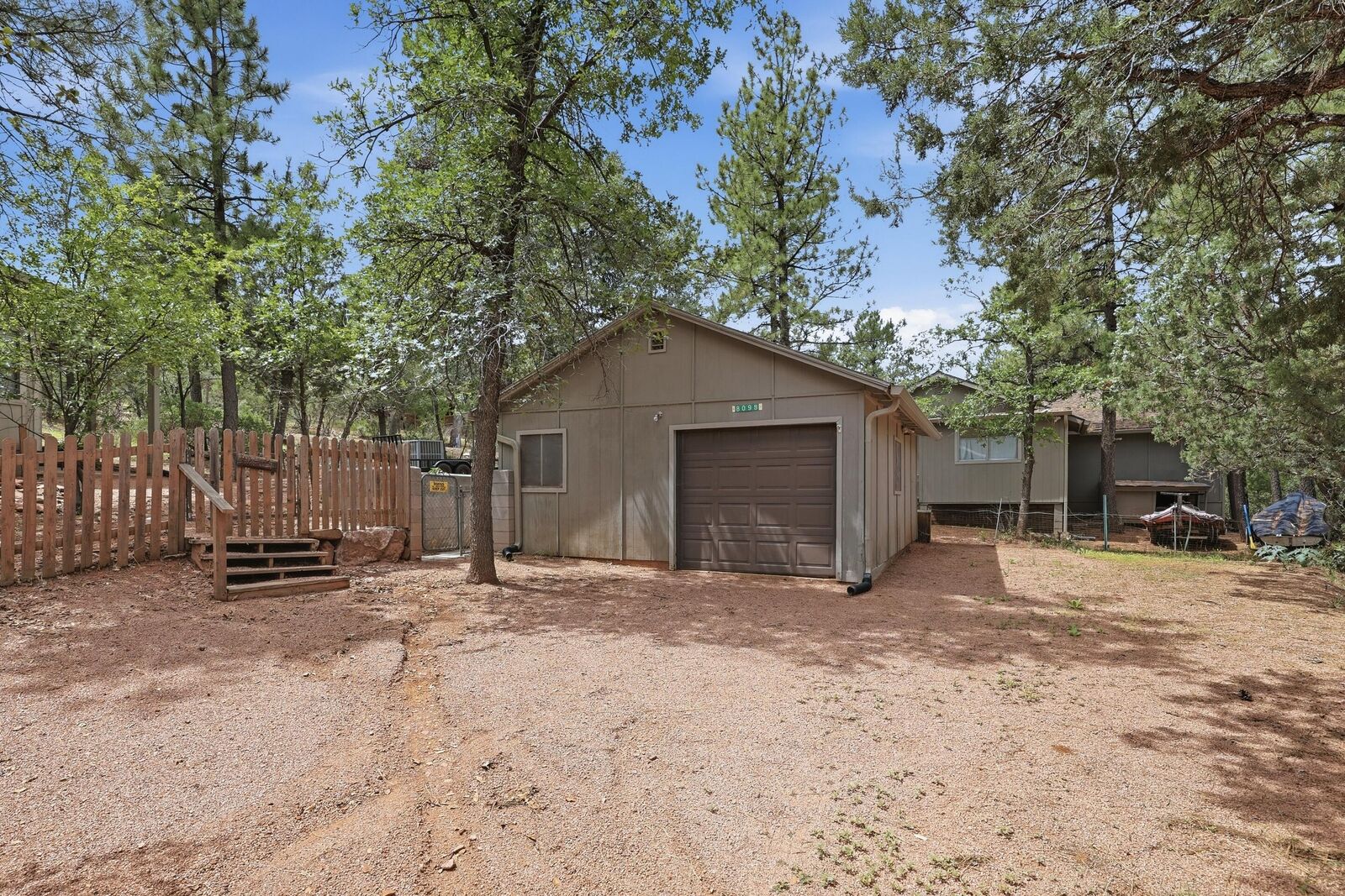 Property Photo:  8118 W Bonnie Brae  AZ 85544 