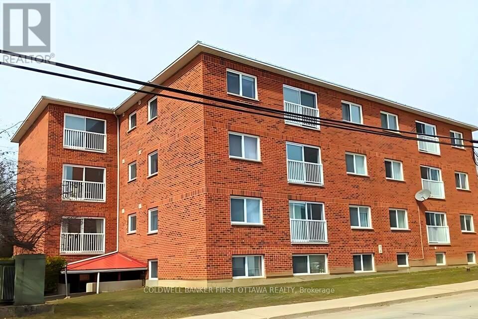 Property Photo: 2 Rideau Street 2 ON K0G 1X0