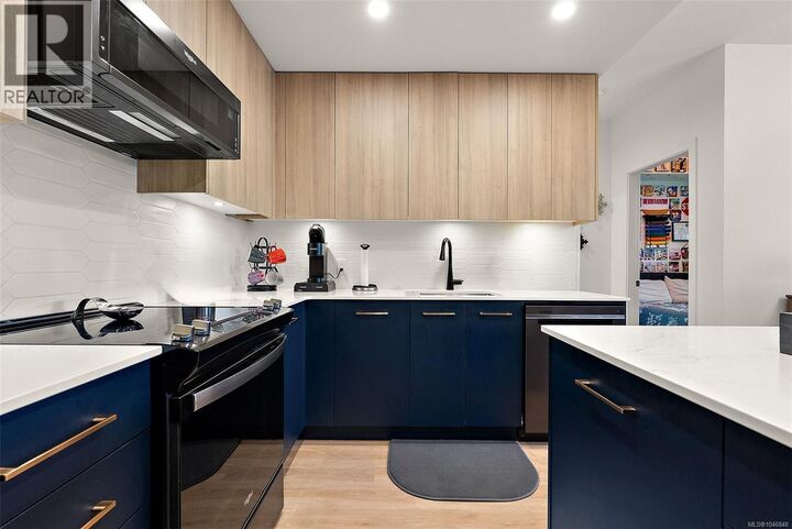 Property Photo: 920 Reunion Avenue 236 BC V9B 0W8