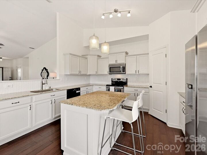 Property Photo:  216 Austin Field Court  NC 28120 