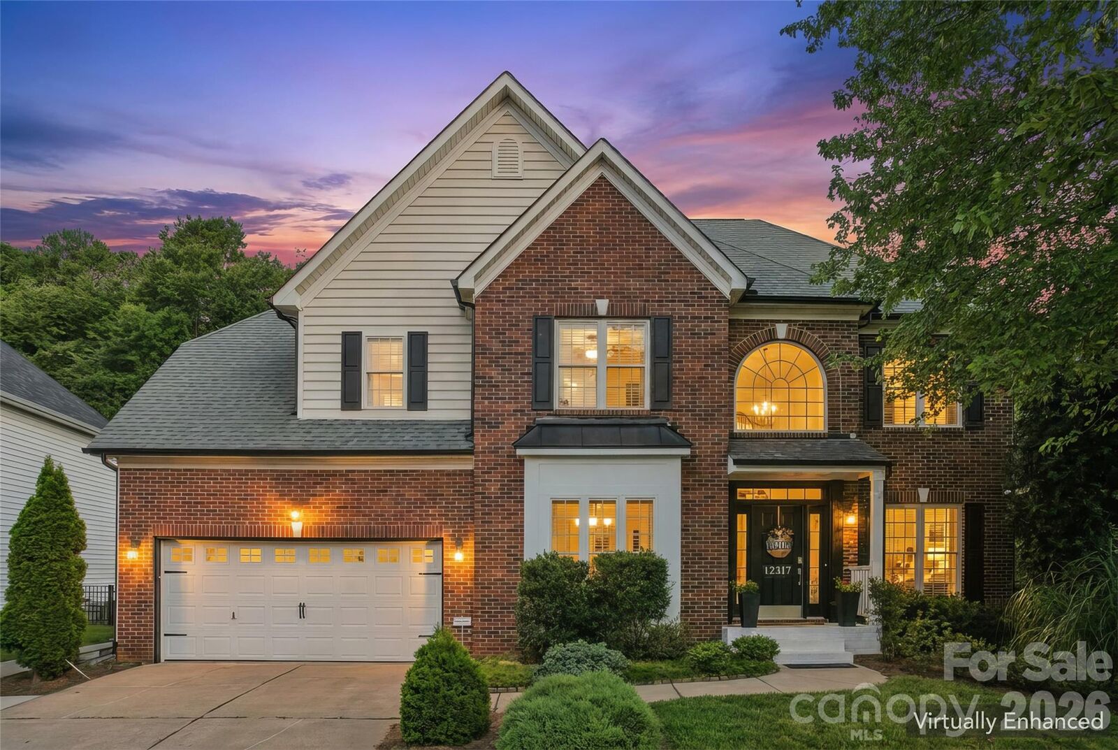 Property Photo: 12317 Braeloch Court NC 28078