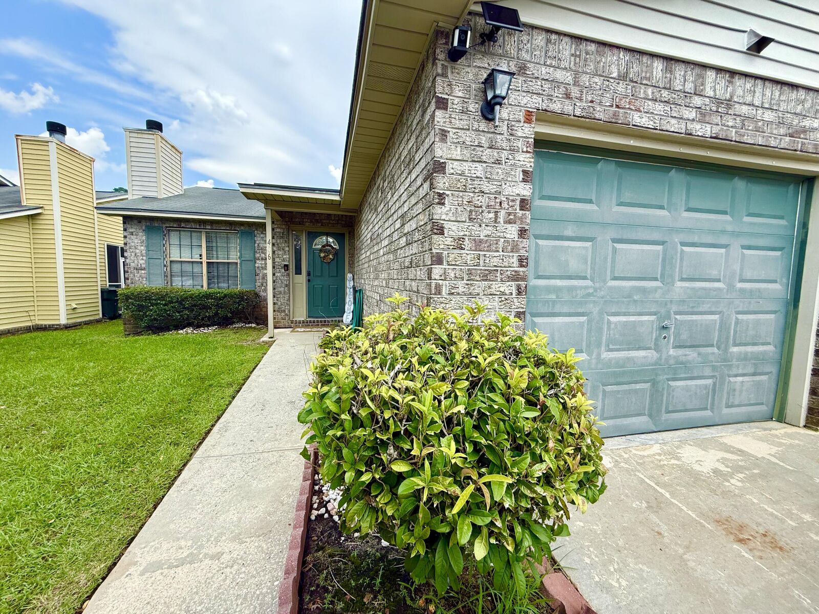 Property Photo: 406 Erskine Street # A SC 29456