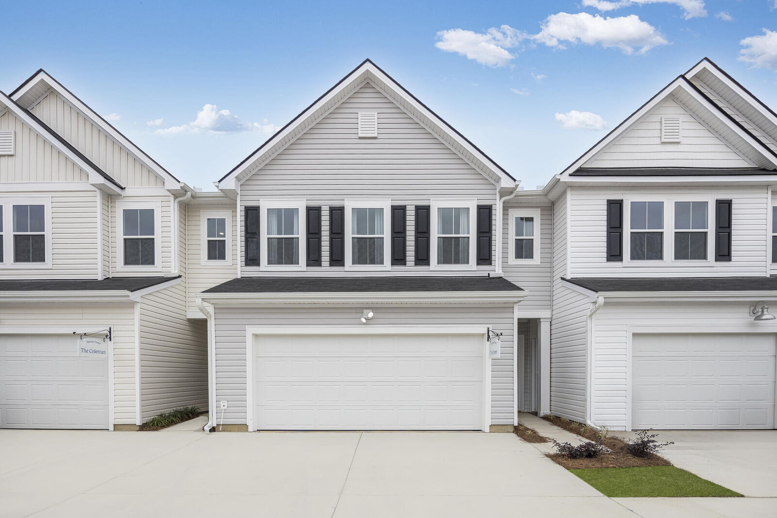 Property Photo: 104 Green Thistle Way SC 29483
