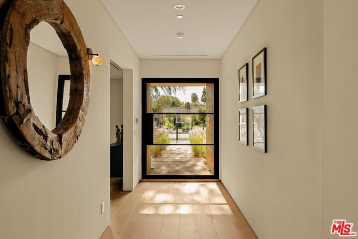 Property Photo:  5034 Varna Ave  CA 91423 