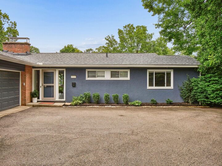 Property Photo: 3727 Sunset Drive OH 43221