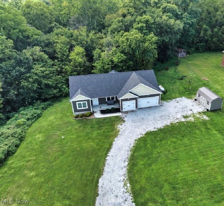 Property Photo: 2308 Brownsville SE Road OH 43056