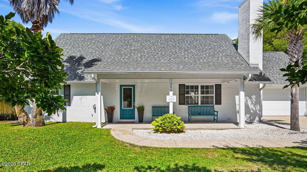 Property Photo:  208 San Vincente Street  FL 32413 