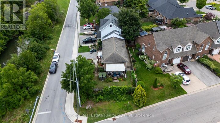 Property Photo: 23 Moffatt Street ON L2P 2L4