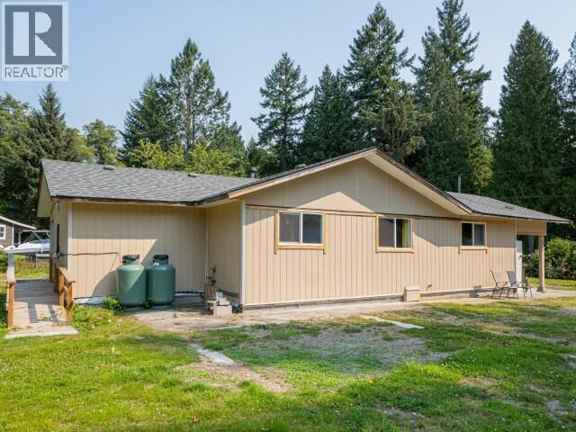 Property Photo:  7349 Wilde Road  BC V8A 0C5 