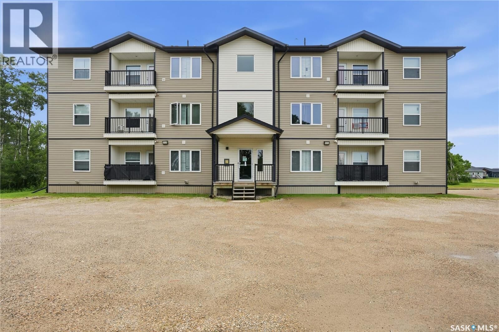 Property Photo: 1202&1212 Dauncey Drive SK S0A 3L0