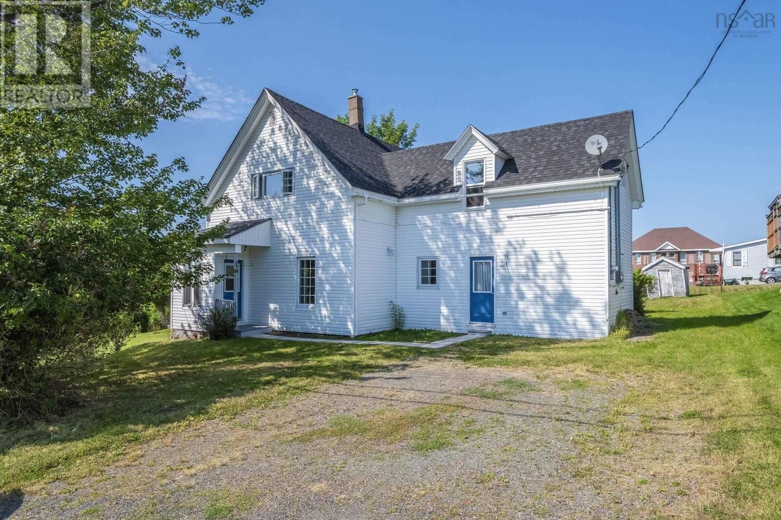 Property Photo: 33 Mechanic Street NS B0K 1X0