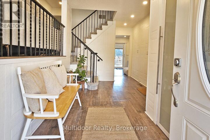 Property Photo:  50 Rosalynne Avenue  ON L1C 3X8 