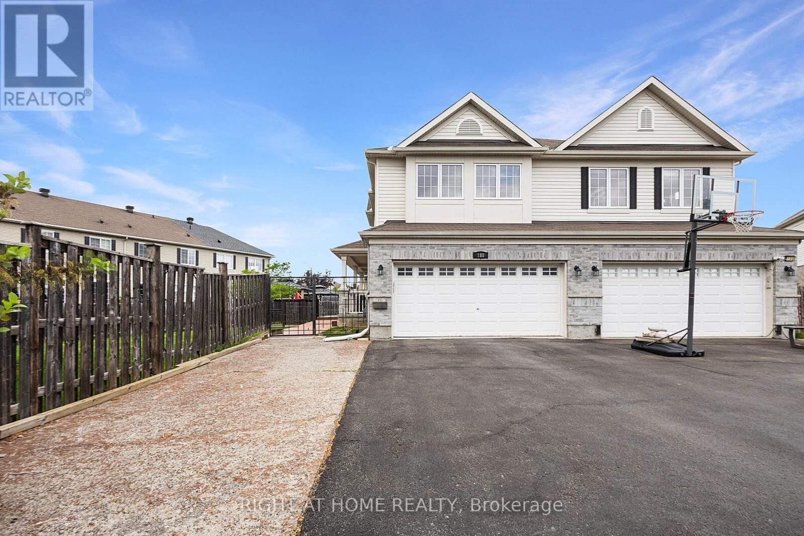 Property Photo:  188 Patriot Place  ON K2M 0B9 