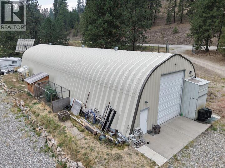 Property Photo: 765 3 Highway BC V0H 1H0