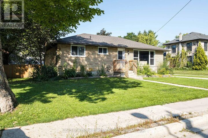 Property Photo: 278 Queen Street South ON N0G 1R0
