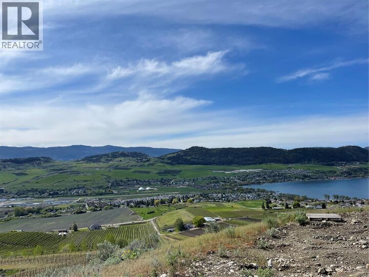 Property Photo:  595 Vineyard Way North 33  BC V1H 2M2 