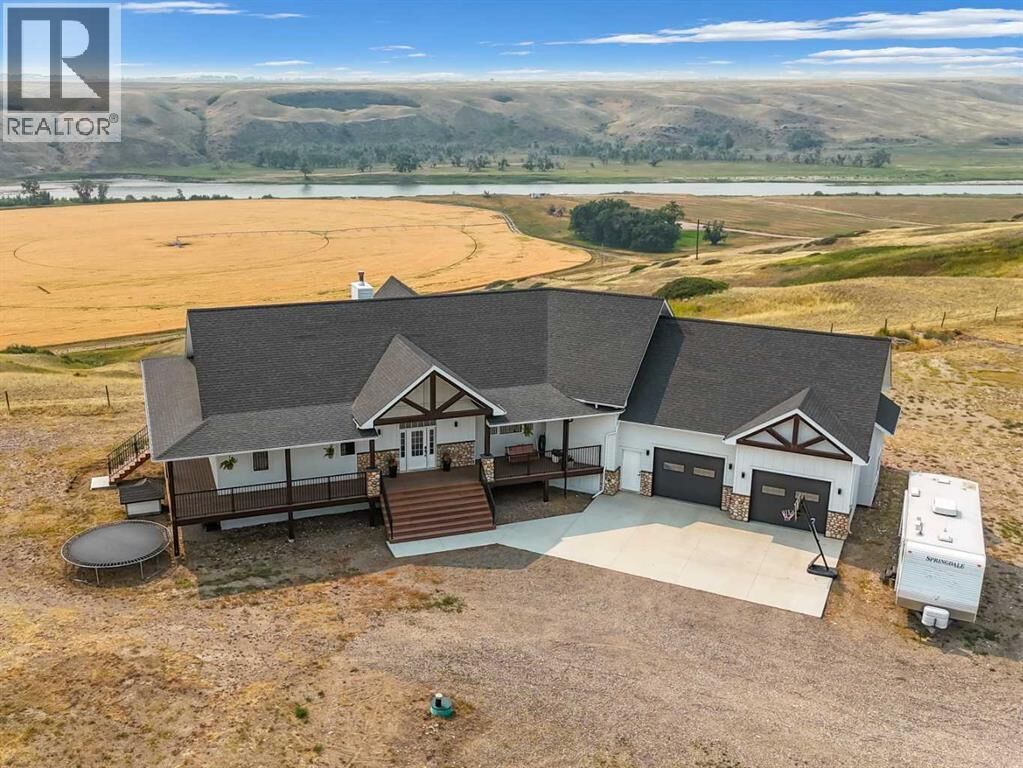 Property Photo: 173067 102 Township AB T1G 2C7