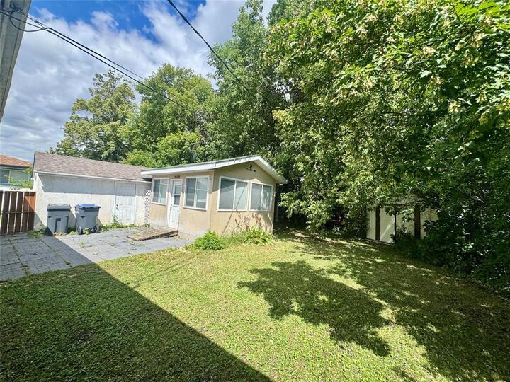 Property Photo: 14 Cherry Street MB R0E 1P0