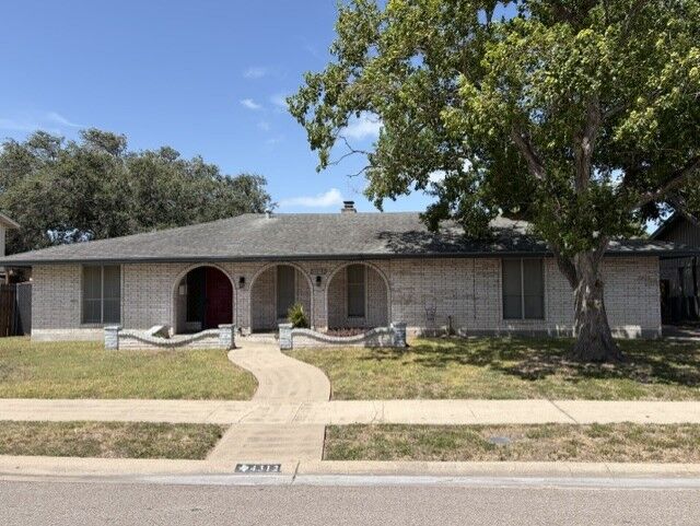 Property Photo: 4312 Congressional Drive TX 78413