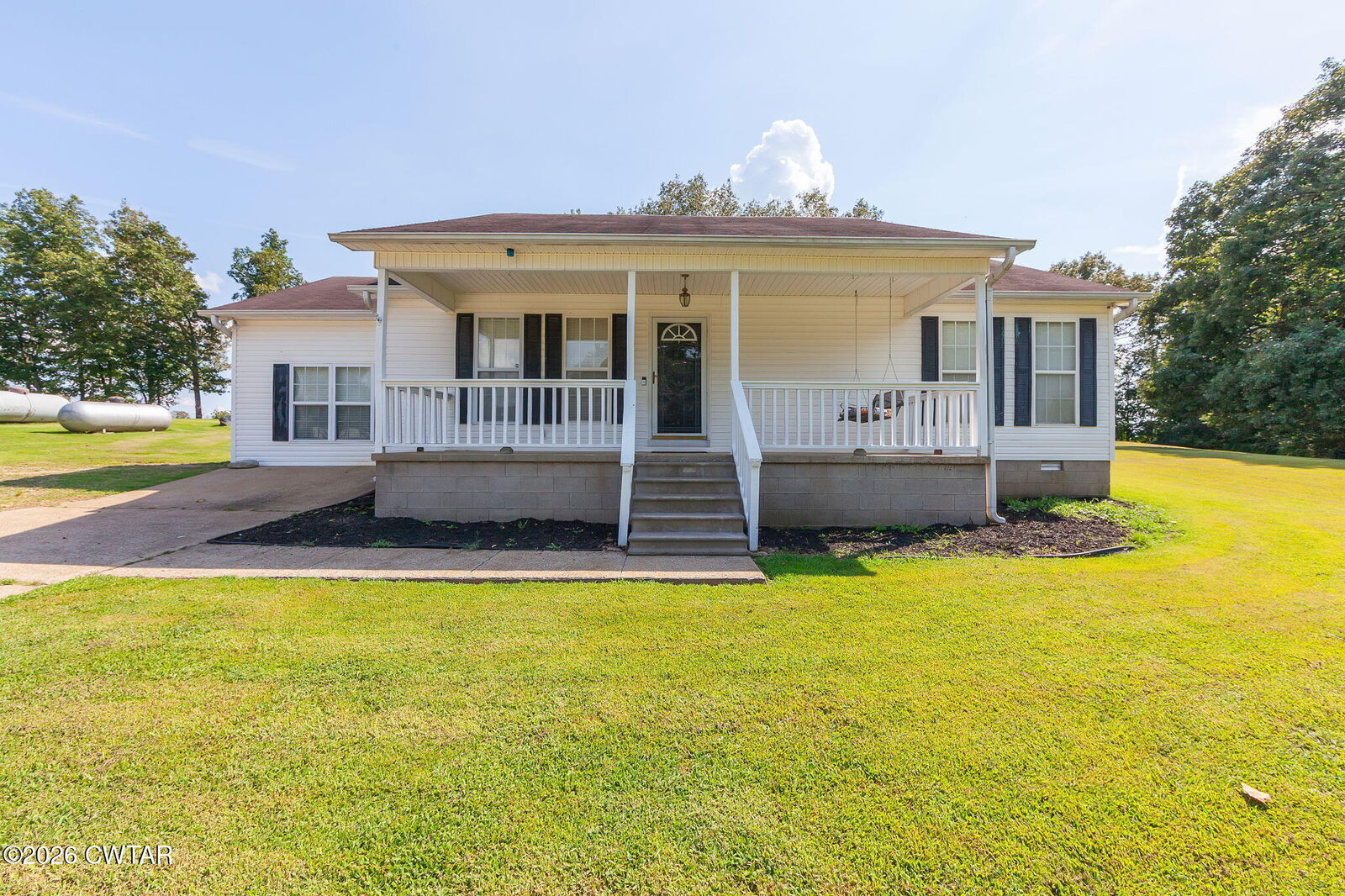 Property Photo: 512 Ginger Lane TN 38337