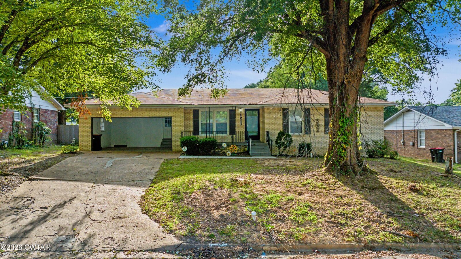 Property Photo:  1211 N 29th Avenue  TN 38343 