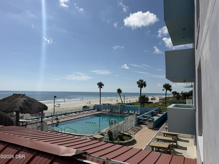 Property Photo:  313 S Atlantic Avenue 2000  FL 32118 
