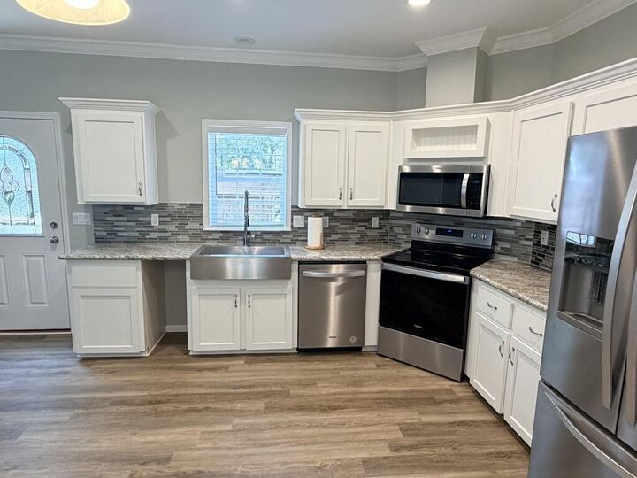 Property Photo: 1957 SE 477th Ave FL 32680