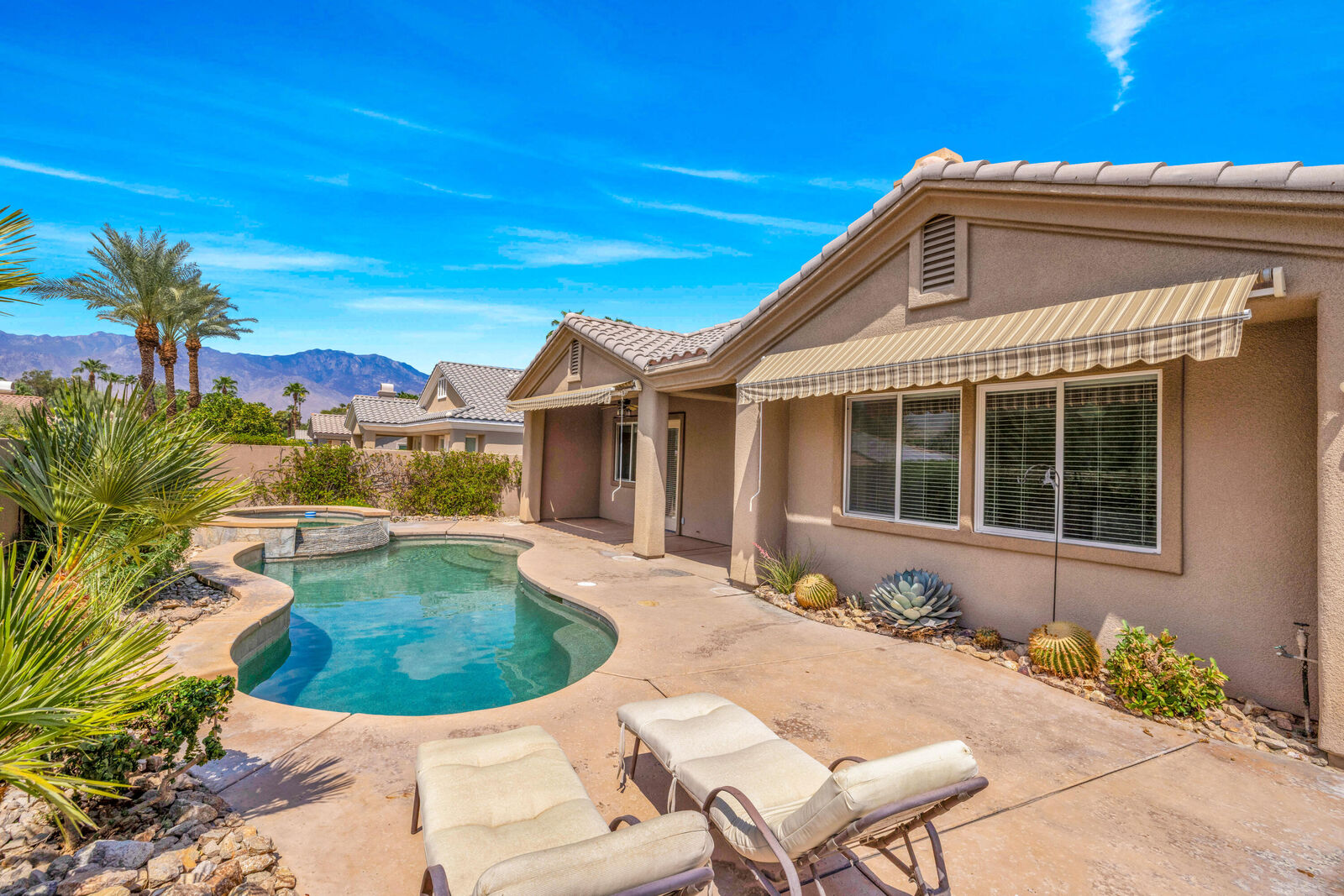 Property Photo: 41 Vista Mirage Way CA 92270