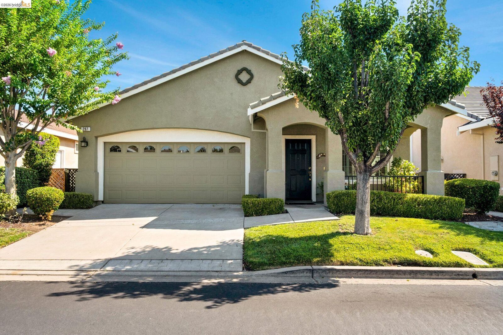 Property Photo: 297 Baldwin Dr CA 94513
