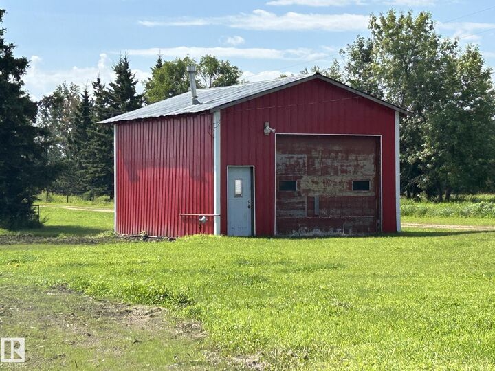 Property Photo: 21414 Twp Rd 602 AB T0A 3J0