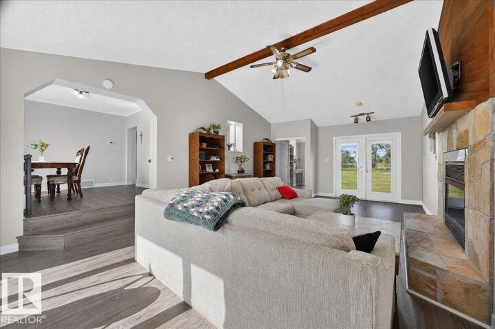 Property Photo: 543069 Range Road 191 AB T0B 0W0