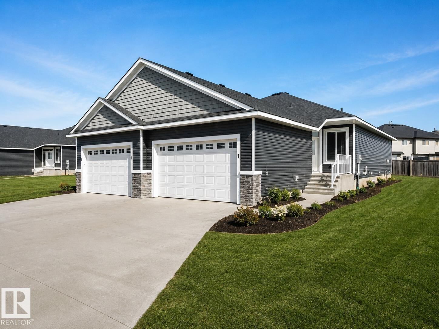 Property Photo:  7800 94 Street 14  AB T8R 2S3 